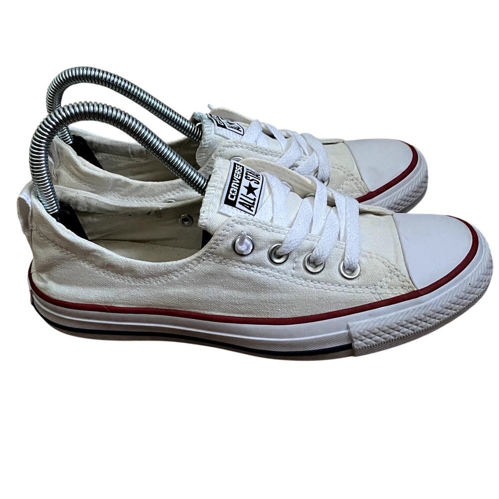 White Shoreline Slip On Low Top Sneakers Women’s 8 Converse